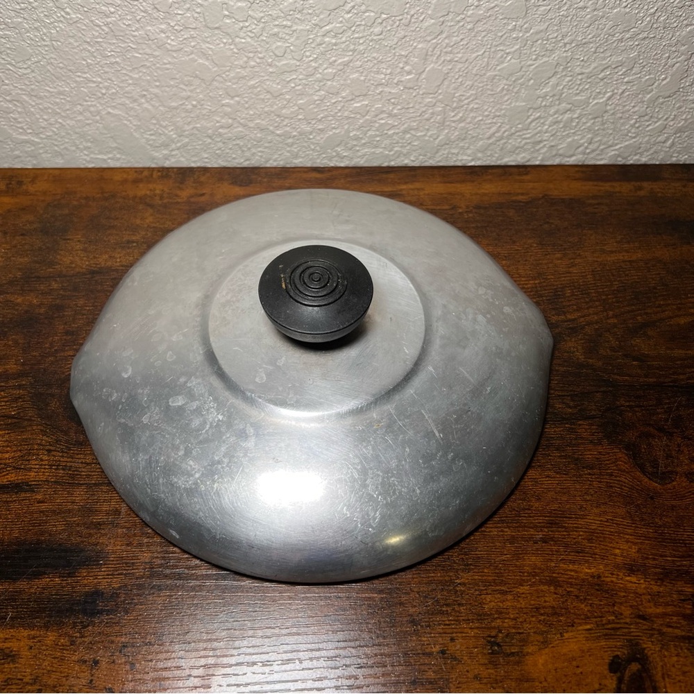 WAGNER WARE MAGNALITE Vtg Saucepan Lid ONLY SEE MEASUREMENTS FOR SIZE